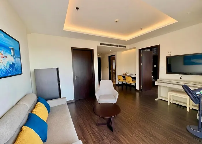 Studio, 2br Ocean View - The Sapphire *