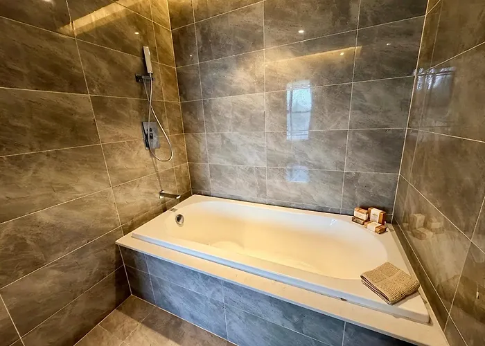 Studio, 2br Ocean View - The Sapphire Hạ Long