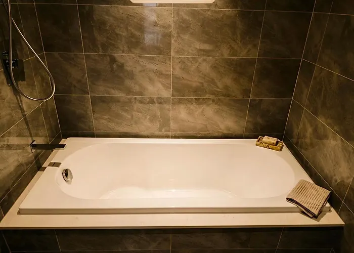Studio, 2br Ocean View - The Sapphire
